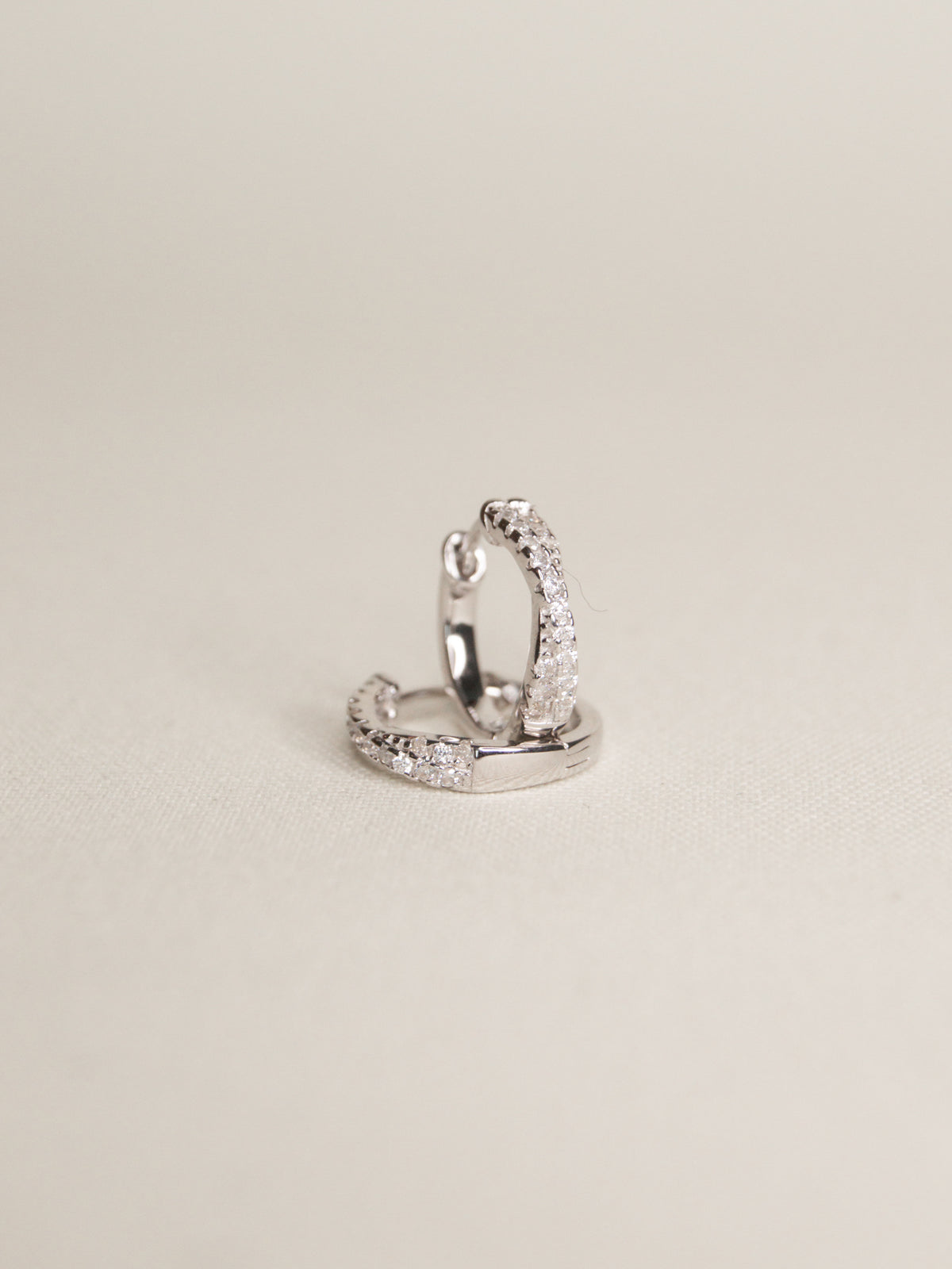Fides petite hoops